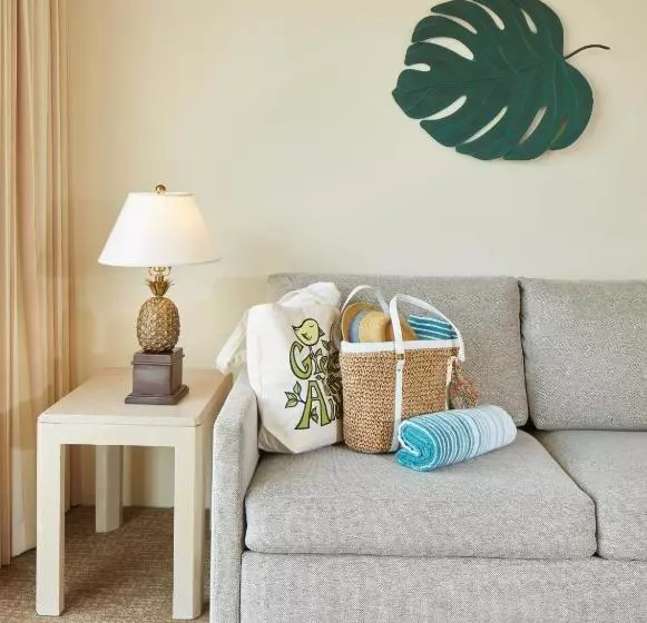 בית מלון כפרי Outrigger Waikiki Paradise