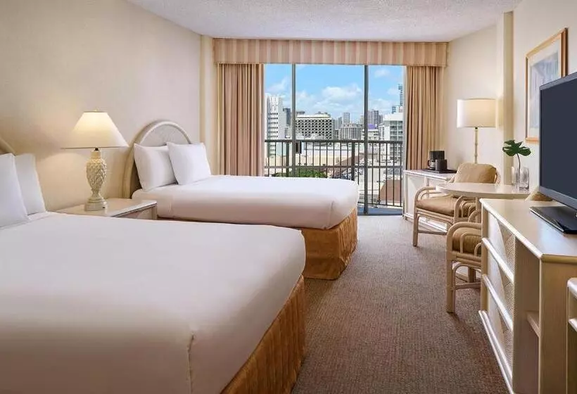 בית מלון כפרי Outrigger Waikiki Paradise