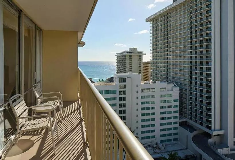 בית מלון כפרי Outrigger Waikiki Paradise