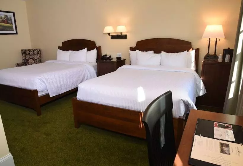 فندق Publick House Historic Inn And Country Motor Lodge