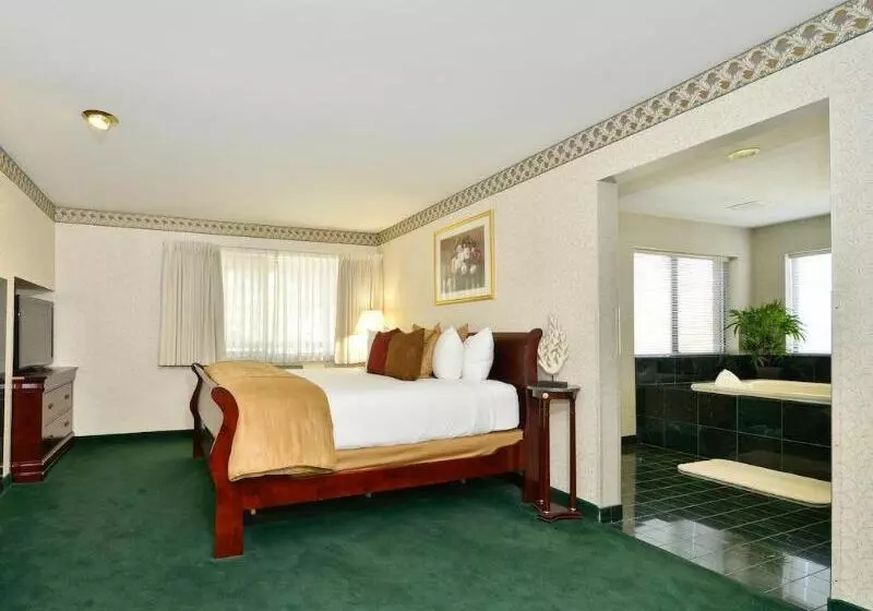 호텔 Quality Inn Oakwood