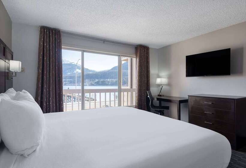 בית מלון כפרי Ramada By Wyndham Juneau