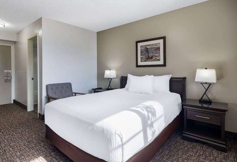 בית מלון כפרי Ramada By Wyndham Juneau