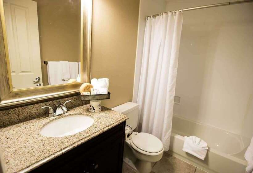 בית מלון כפרי Ramada By Wyndham Juneau