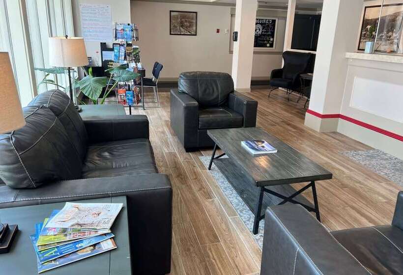 בית מלון כפרי Ramada By Wyndham Juneau