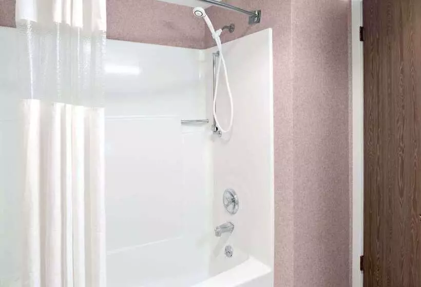 Szálloda Ramada By Wyndham Spokane Valley