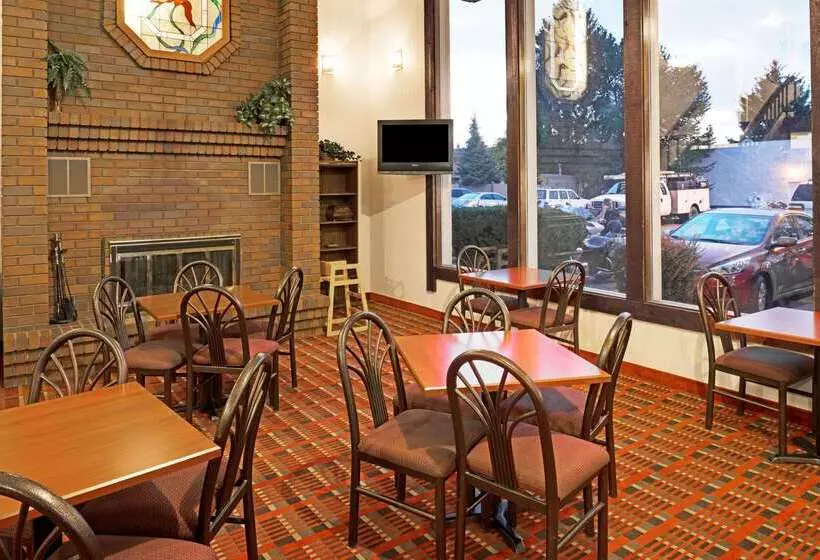 Szálloda Ramada By Wyndham Spokane Valley