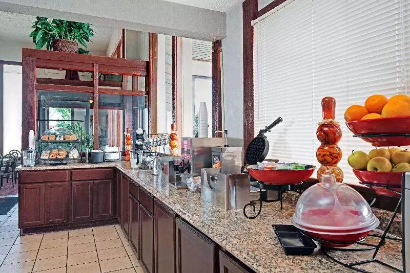 Szálloda Ramada By Wyndham Spokane Valley