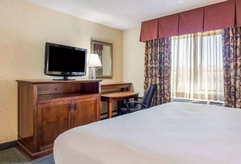 Red Lion Hotel Portland Airport