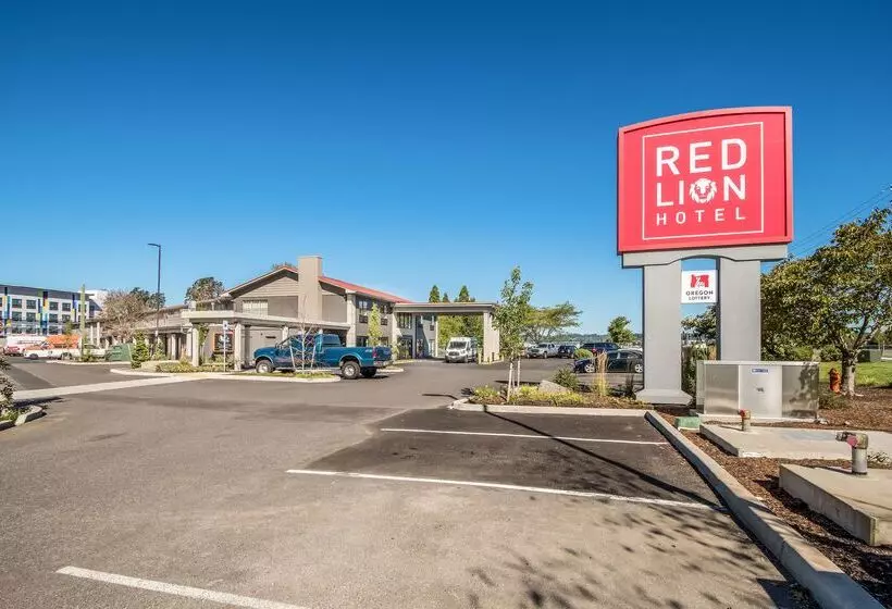 Red Lion Hotel Portland Airport