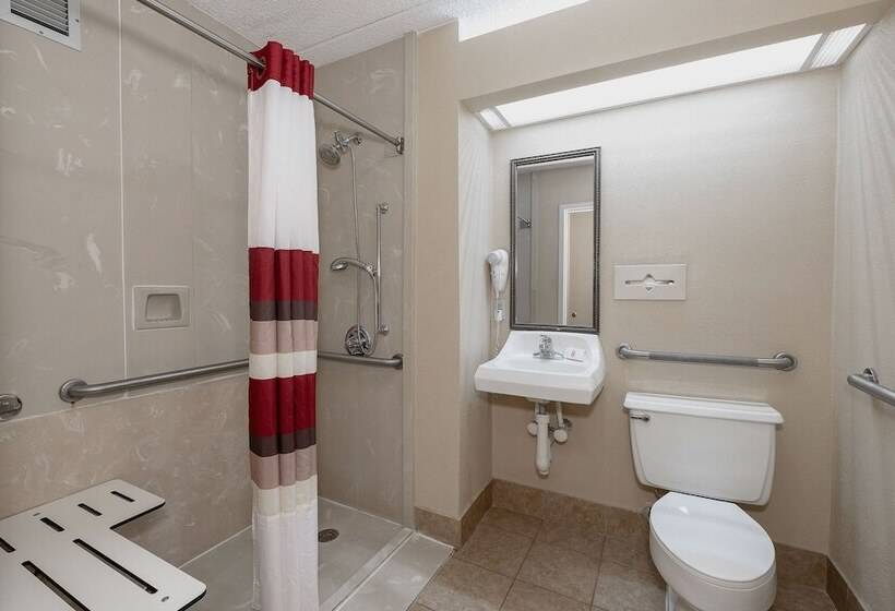 فندق Red Roof Inn & Suites Macon