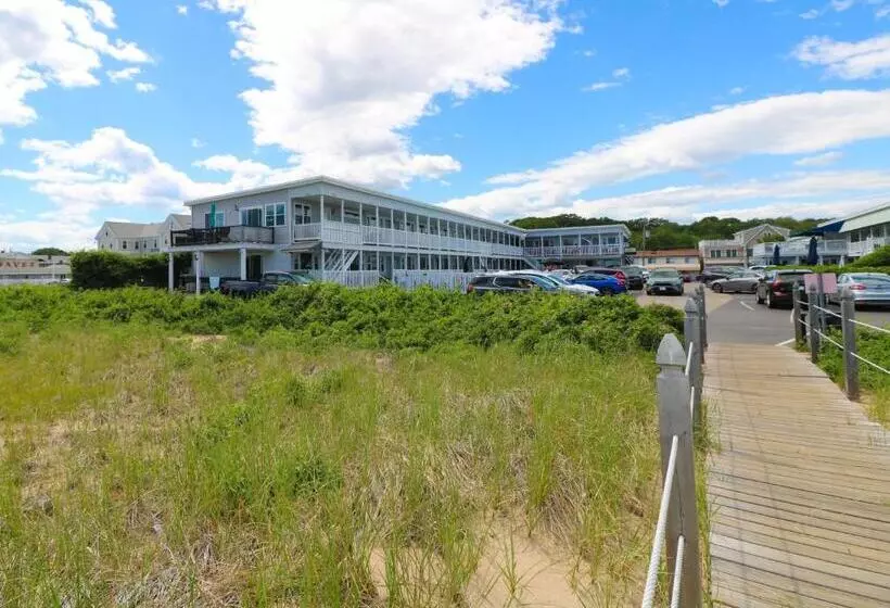 On The Beach Motel