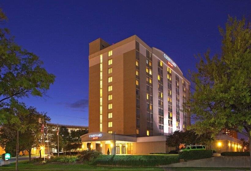 فندق Courtyard By Marriott Alexandria Pentagon South