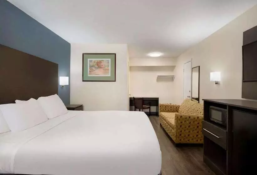 בית מלון כפרי Days Inn By Wyndham Lawton