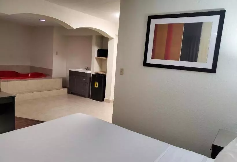 בית מלון כפרי Days Inn By Wyndham Lawton