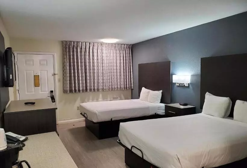 בית מלון כפרי Days Inn By Wyndham Lawton