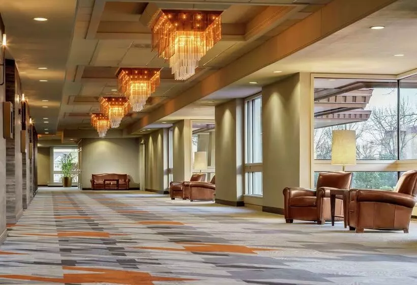 בית מלון כפרי Doubletree By Hilton Colorado Springs
