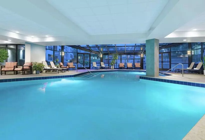 בית מלון כפרי Doubletree By Hilton Colorado Springs