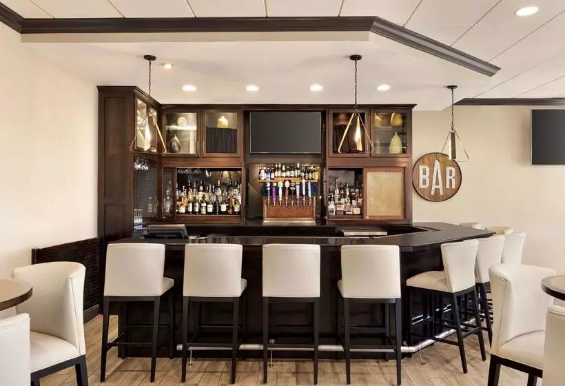 Doubletree By Hilton Hotel New Orleans Airport