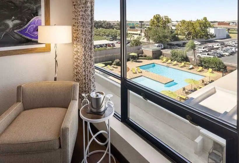 Doubletree By Hilton Hotel New Orleans Airport