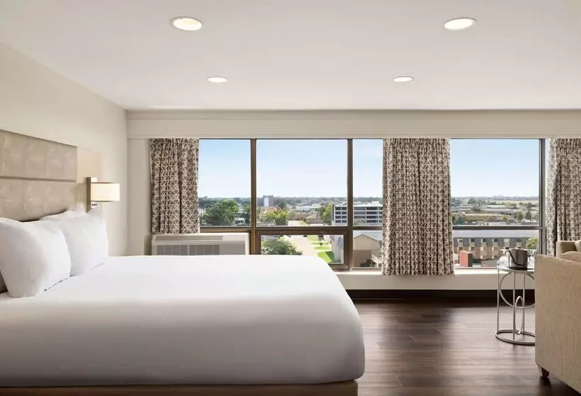 Doubletree By Hilton Hotel New Orleans Airport