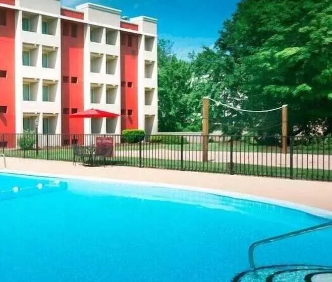 فندق Four Points By Sheraton Asheville Downtown