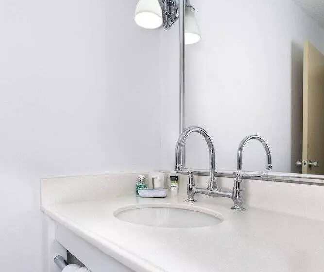 فندق Four Points By Sheraton Asheville Downtown