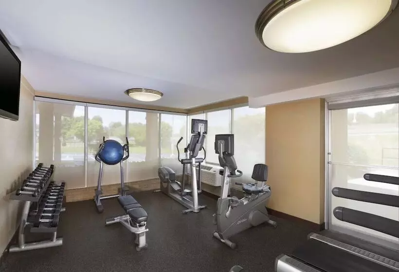 فندق Four Points By Sheraton Asheville Downtown