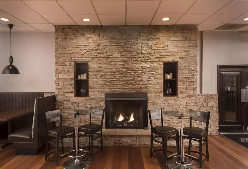 فندق Four Points By Sheraton Asheville Downtown