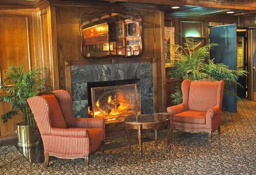 Отель Historic Santa Maria Inn