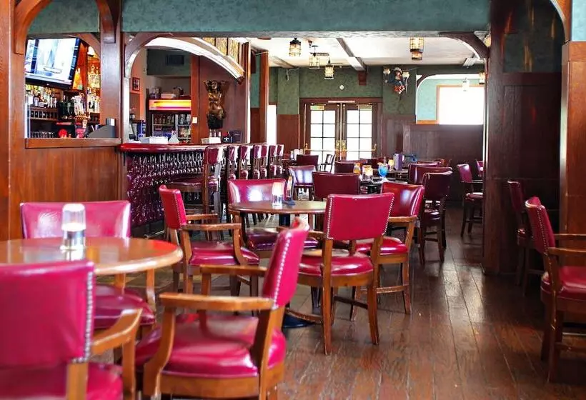 Отель Historic Santa Maria Inn