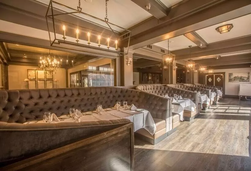 Отель Historic Santa Maria Inn