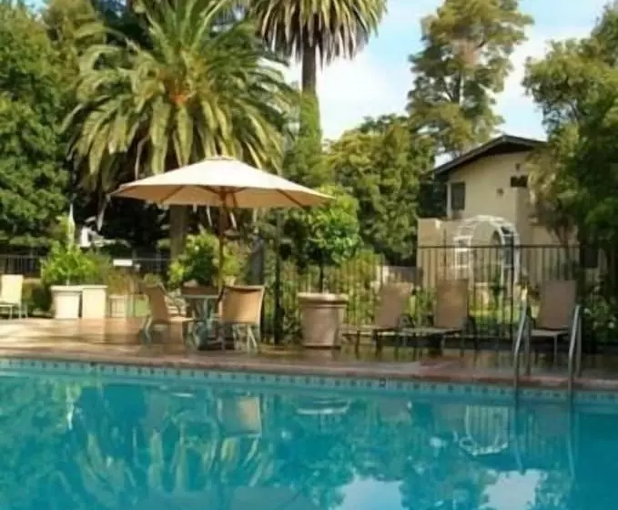 Отель Historic Santa Maria Inn