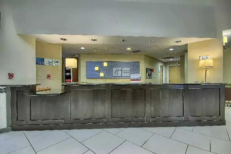 Holiday Inn Express Hotel & Suites Grove City, An Ihg