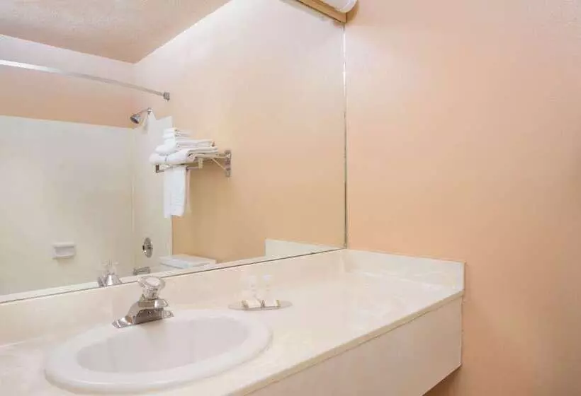 Otel Howard Johnson By Wyndham Brigham City