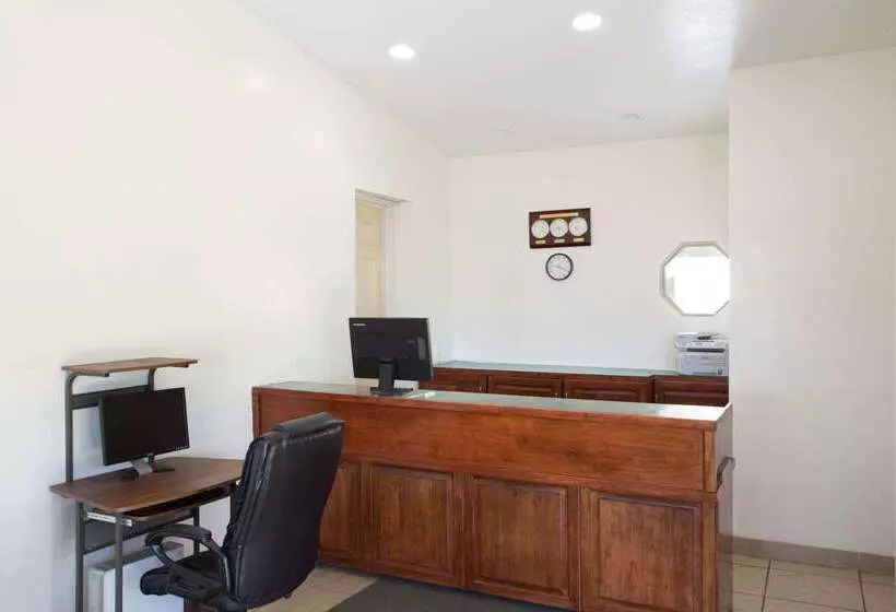 Otel Howard Johnson By Wyndham Brigham City