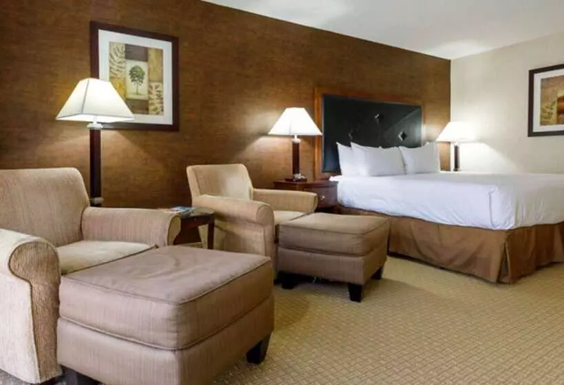 Maverick Hotel And Casino By Red Lion Hotels