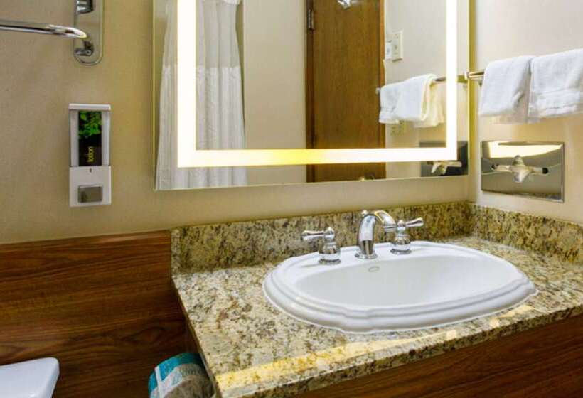 Maverick Hotel And Casino By Red Lion Hotels