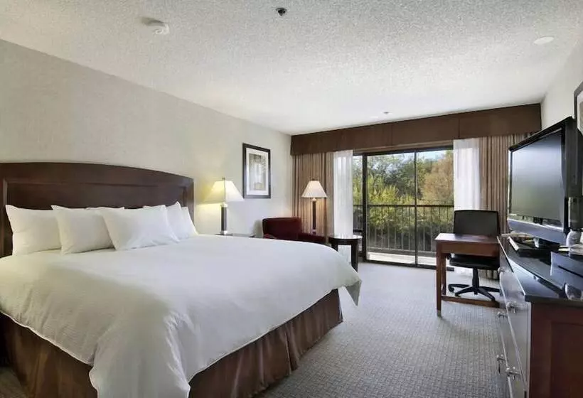 Maverick Hotel And Casino By Red Lion Hotels