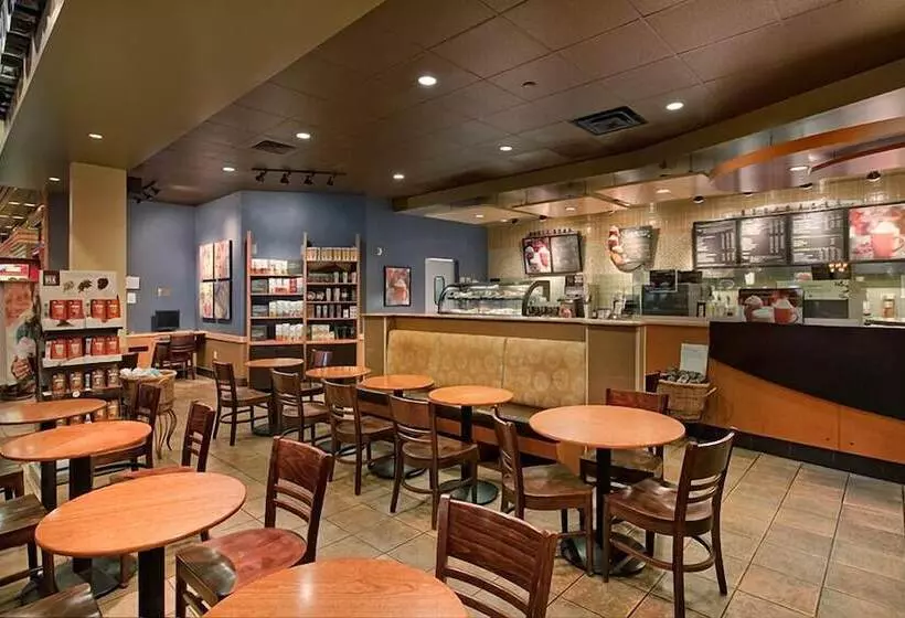 Maverick Hotel And Casino By Red Lion Hotels