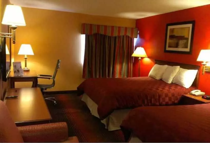 호텔 Ramada By Wyndham East Orange