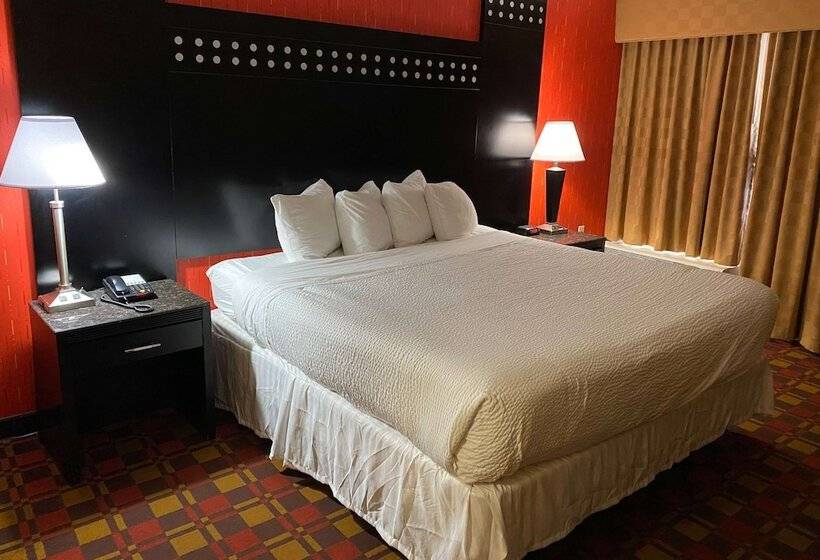 בית מלון כפרי Ramada By Wyndham Rochelle Park Near Paramus