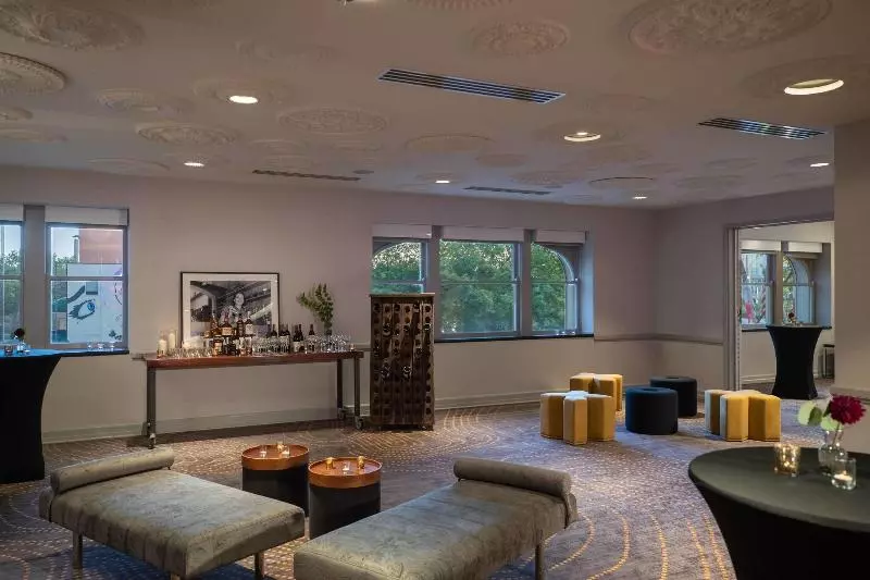 Szálloda Renaissance Des Moines Savery