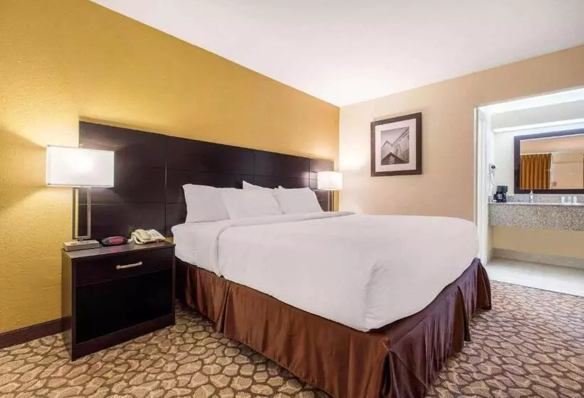 בית מלון כפרי Ramada By Wyndham Santee I 95