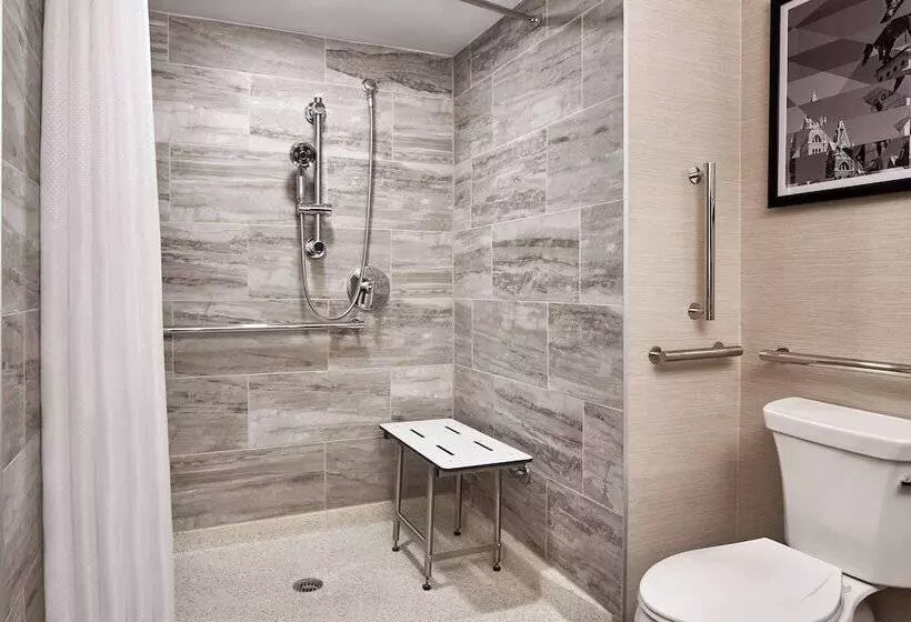 호텔 Sheraton Richmond Airport