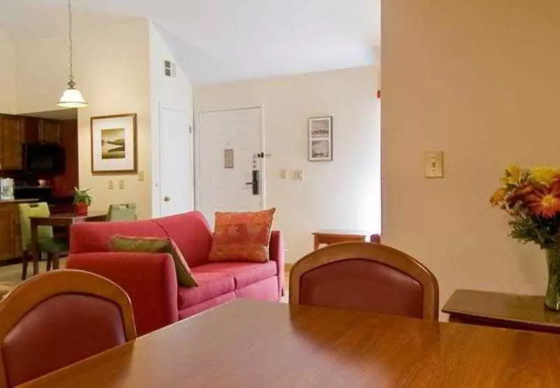 Резиденция Raleigh Midtown