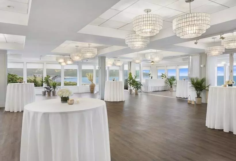 Sea Crest Beach Resort