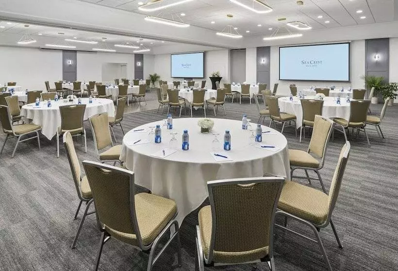 Sea Crest Beach Resort