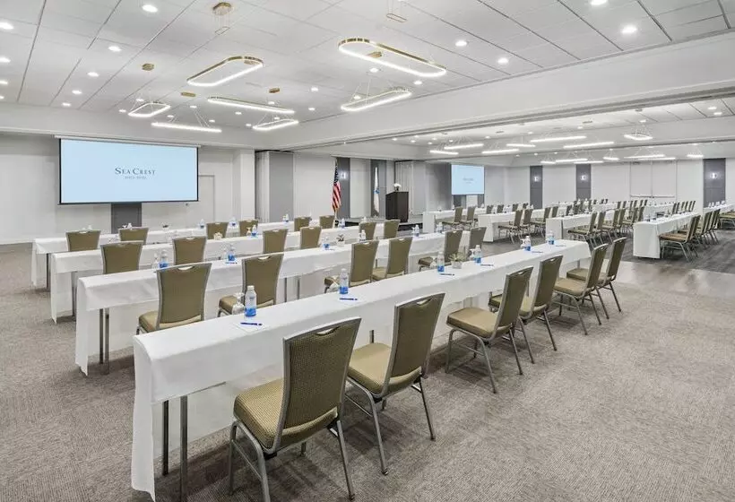 Sea Crest Beach Resort