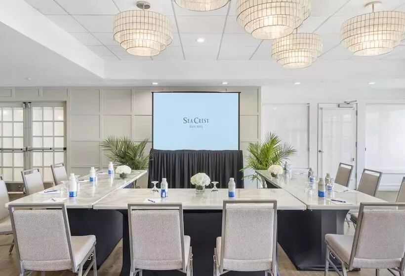 Sea Crest Beach Resort